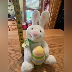 NWT Hallmark Rockin Rabbit Chick Sound Motion Easter Works